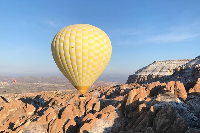 1 Hour Standard Flight at GOREME OVER - Waiting for permission, weather, and the right wind
