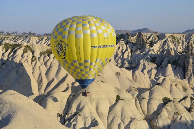 1 Hour Standard Flight at GOREME OVER - The pre-dawn minivan pickup from Göreme hotels
