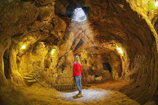 2 Day All Inclusive Cappadocia Tour from Istanbul with Optional Balloon Flight - Carpet weaving and the first hotel night