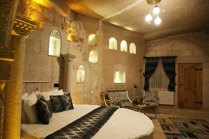 2 Day Cappadocia Tour From Istanbul With Optional BALLOON Flight - Guides, groups, and the human side of the tour