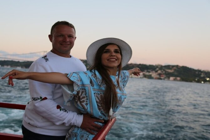 2 Hours Bosphorus Cruise Boat Tour in Istanbul - Setting off from Eminönü