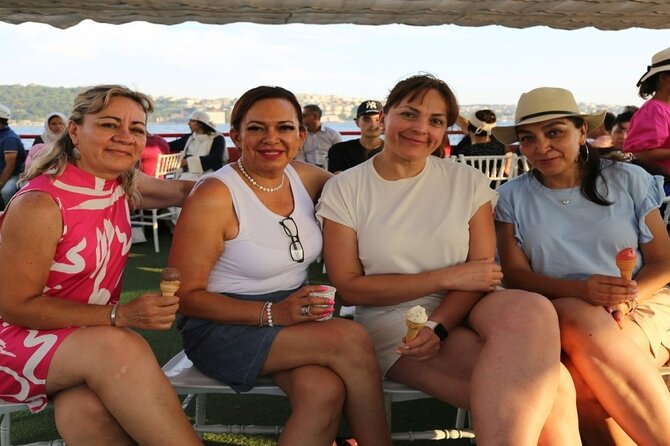 2 Hours Bosphorus Cruise Boat Tour in Istanbul - Tea, coffee, WiFi, and comfort on board