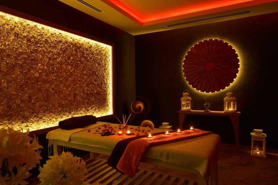 Alanya: Luxury Turkish Bath and Spa Experience - The sauna and warm marble platform