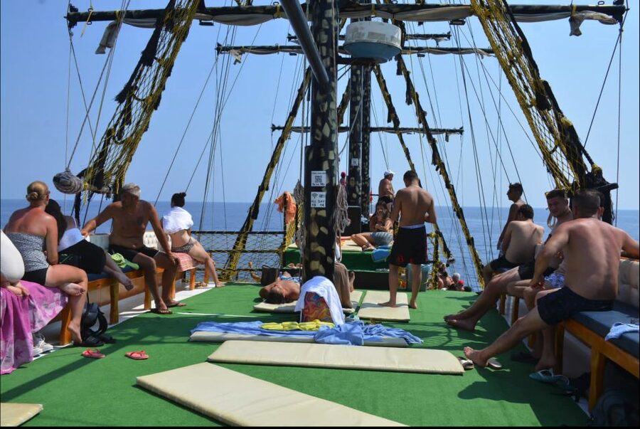 Alanya: Pirate Boat Tour w/ BBQ & Foam Party - Why this $29 boat trip offers good value