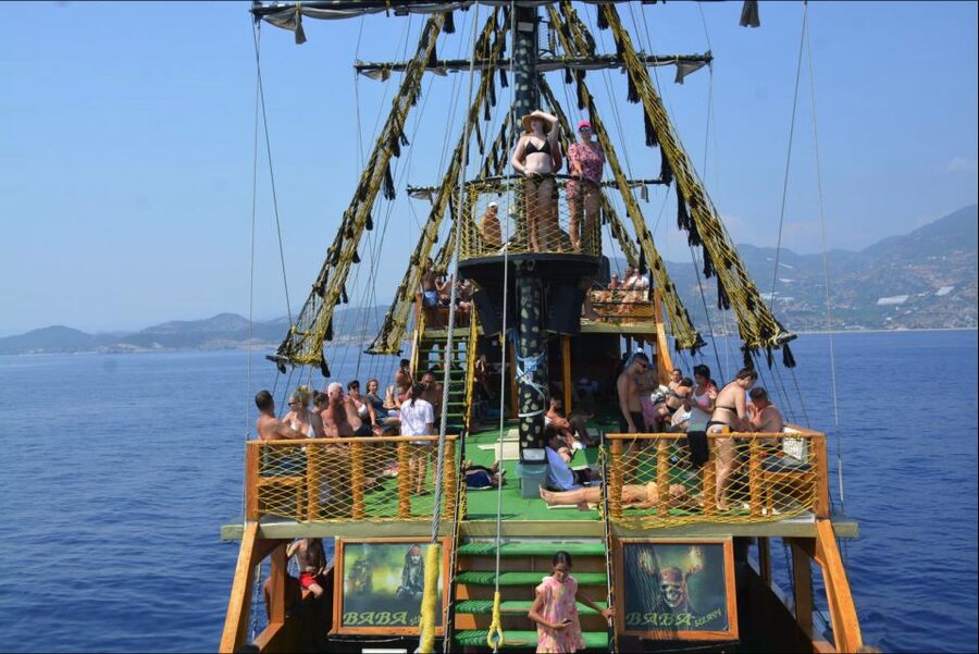 Alanya: Pirate Boat Tour w/ BBQ & Foam Party - Red Tower, Old Shipyard, and Alanya Castle from the water