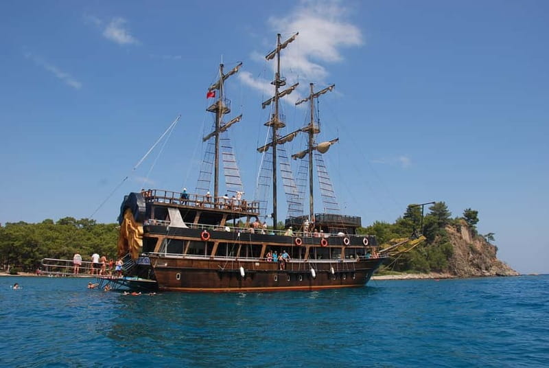 Alanya: Pirate Boat Trip with Meal, Drinks and Pickup Option - Key points to know before booking