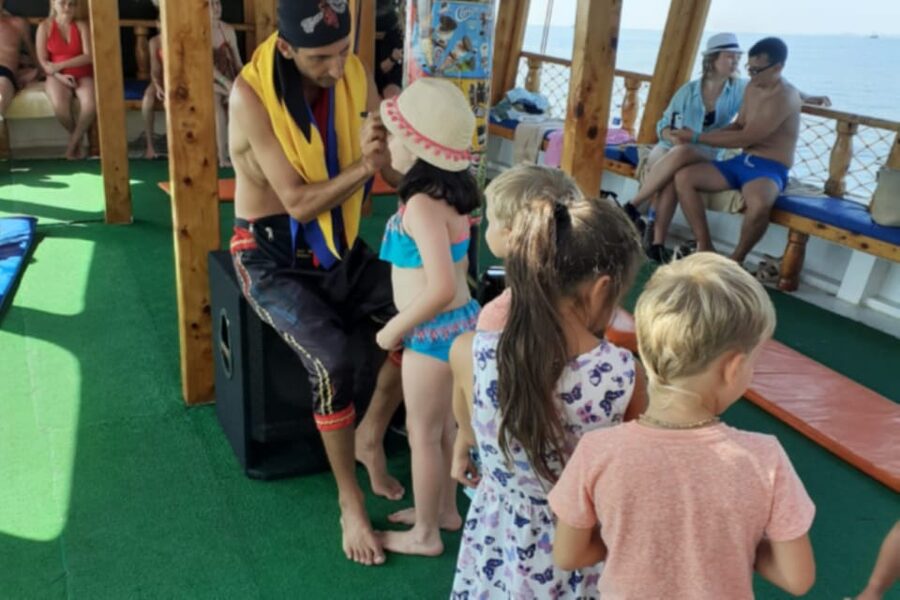 Alanya: Pirate Ship Cruise with Food and Swimming Stops - What to bring for a better day
