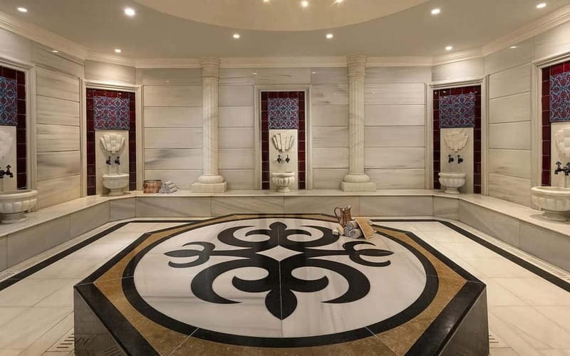 Alanya: Traditional Turkish Bath, Spa & Massage - Changing, storage, and the sauna