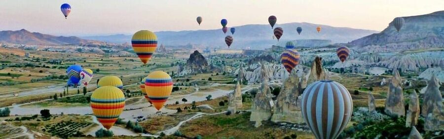 Antalya: 2-Day Guided Cappadocia Tour with Cave Hotel Option - Lunch near Uchisar, with the bill still open