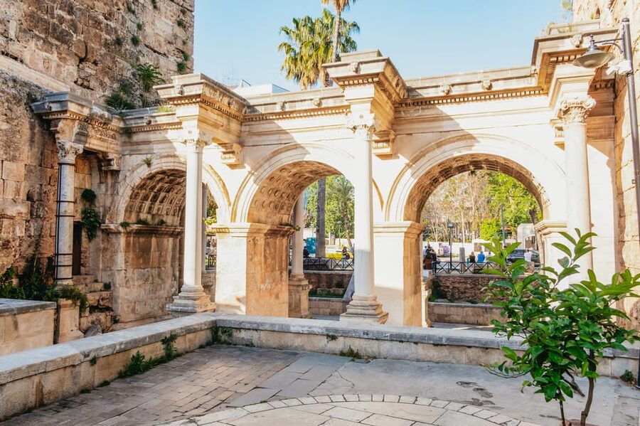 Antalya: City Tour including Waterfalls and Boat tour - The cable car and Antalya from above