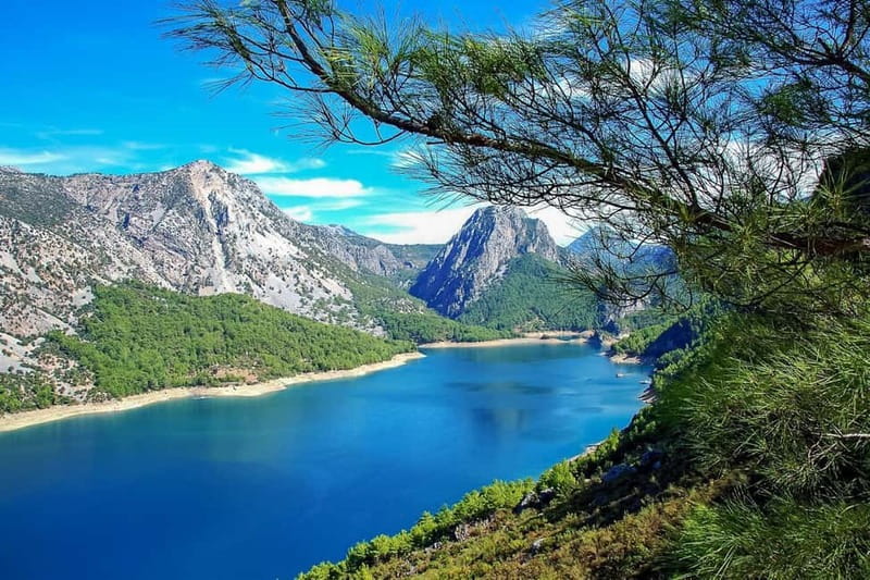 Antalya: Green Canyon Boat Trip w/Lunch near Green Lake - The return cruise and final mountain views