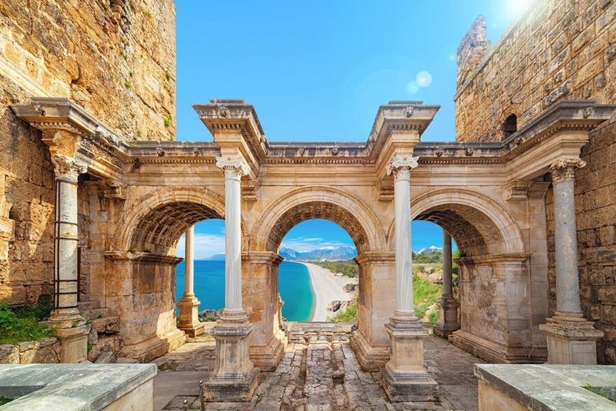 Antalya: Guided Old Town Tour with Boat Trip and Lunch - Key details before you book