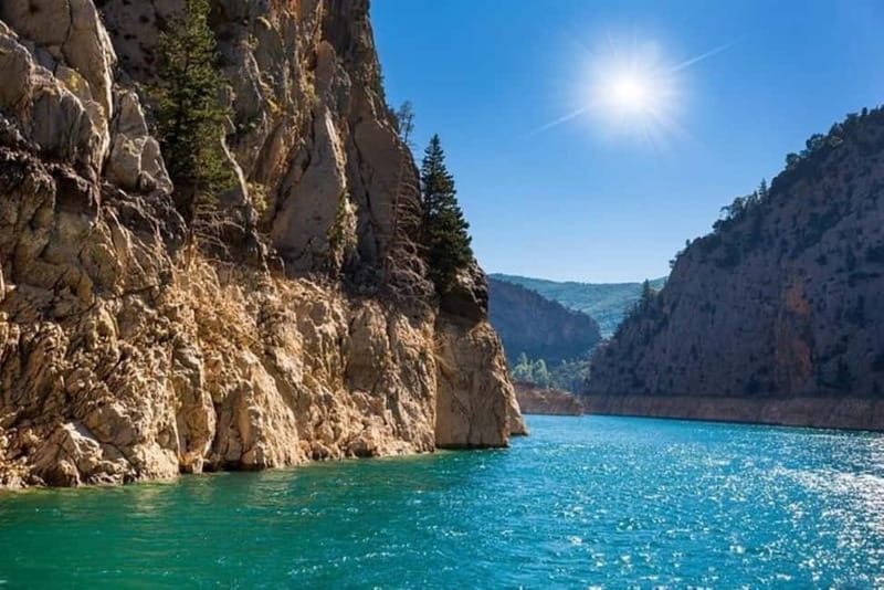 Antalya/Side: Green Canyon Day Trip with Boat Tour and Lunch - Lunch at the lakeside restaurant