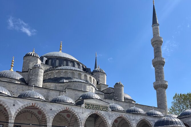 Best of Istanbul City Full-Day Tour with Transfers - The guides are the real reason to consider it