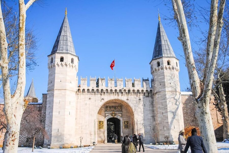 Best of Istanbul: Private Guided Istanbul Tour - Hagia Sophia, from basilica to imperial monument