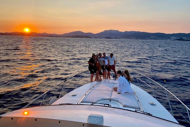 Bodrum Private Motor-Yacht Sunset Tour With Dinner For 3 Hour - Akvaryum Koyu and the first swim