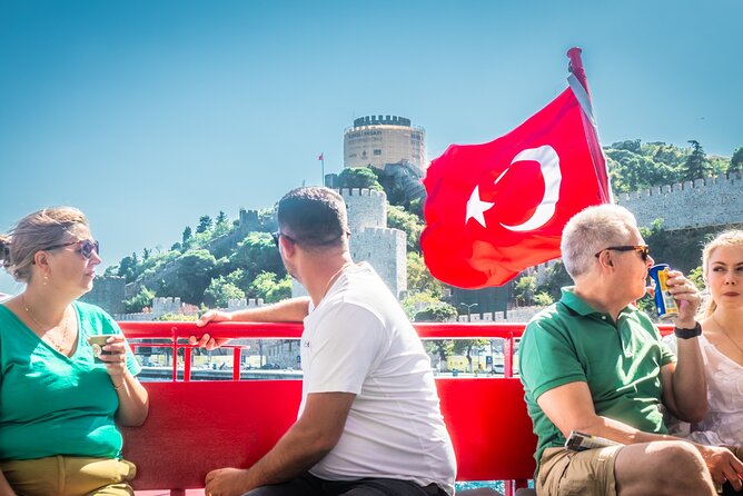 Bosphorus Cruise Boat Tour İstanbul And Golden Horn With Guide - What the boat is like during the cruise