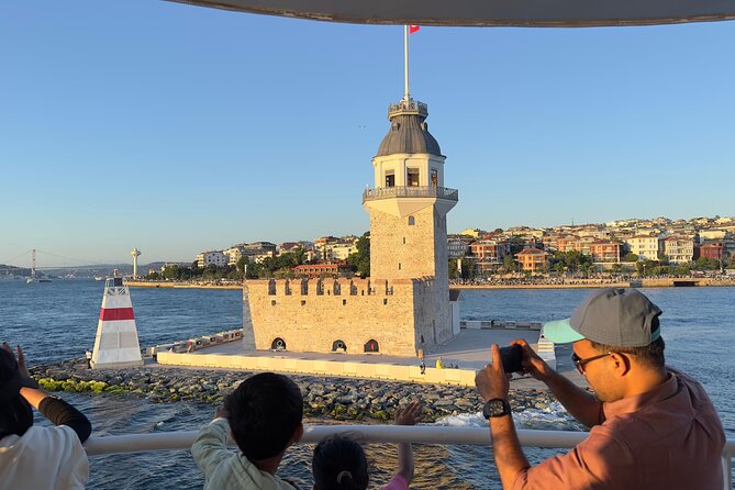 Bosphorus Daytime or Sunset Sightseeing Cruise & Audio Guide - What the audio guide adds, and where it falls short