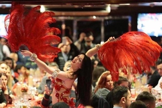 Bosphorus Dinner Cruise and Turkish Night Show with Private Table - Why an evening on the Bosphorus works so well