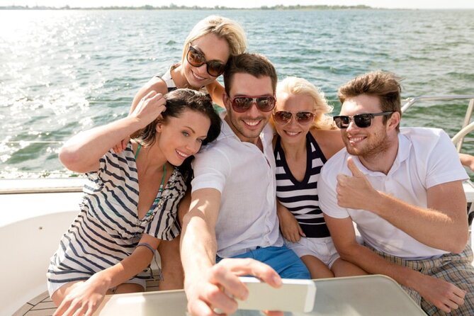 Bosphorus Evening Cruise: Dinner, Live Shows & Private Table - Turkish music, folk dancing, and the belly dance finale