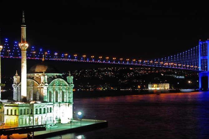 Bosphorus Night Cruise: Dinner, Drinks & Hotel Pickup - Turkish entertainment with a strong party mood