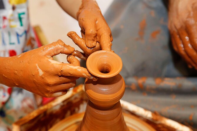 Cappadocia Daily Red Tour with Lunch - Avanos: Pottery, Carpets, and the Red River