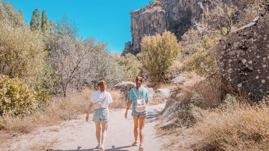 Cappadocia: Guided Green Tour Incl. Lunch and Entry Tickets - The onyx workshop adds a commercial pause