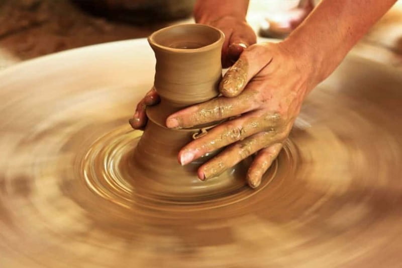Cappadocia: Guided Red Tour with Lunch and Ticket - Avanos pottery workshop: useful culture with a shopping stop
