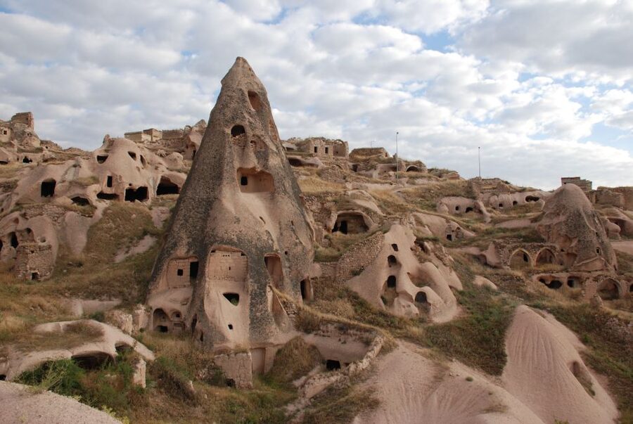 Cappadocia: Highlights Tour with Lunch and Entry Tickets - Uchisar Castle closes the day with another high viewpoint