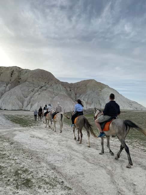 Cappadocia: Horse Riding Tour with Sunrise or Sunset Options - Group size, safety, and the riding style