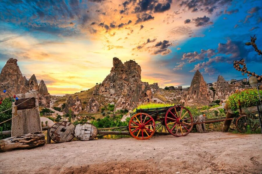Cappadocia: North (Red) Tour With Lunch options - Uçhisar Castle starts the day with a grand view