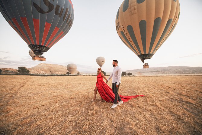 Cappadocia Private Flying Dress & Hot Air Balloon Photoshoot - The photographer’s direction is the main selling point