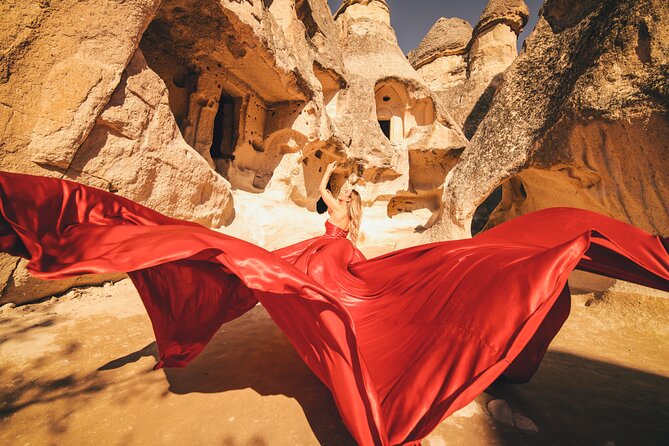 Cappadocia Private Flying Dress & Hot Air Balloon Photoshoot - Changing clothes and the flying dress surcharge