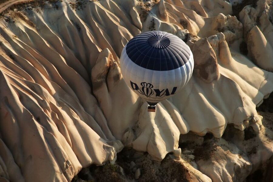 Cappadocia: Royal Queen Hot Air Balloon Tour at Sunrise - Watching the Royal balloon take shape