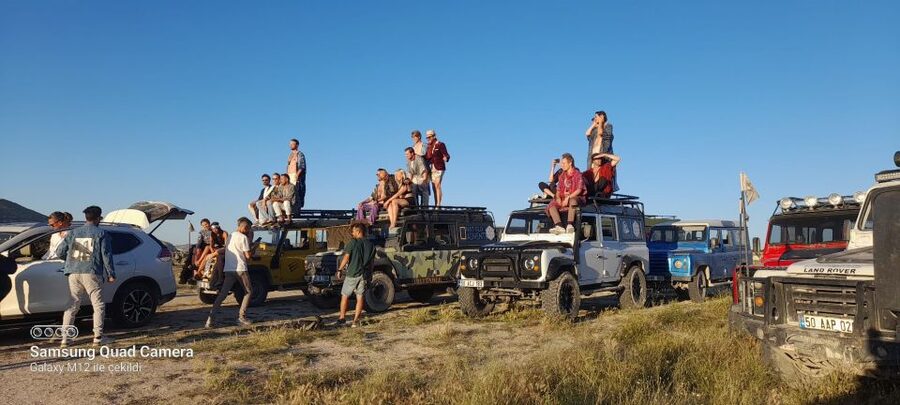Cappadocia: Scenic Valley Tour in a Jeep - Eagle Hill and the champagne finish