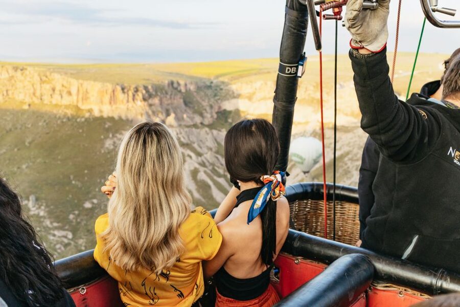 Cappadocia: Soganli Valley Hot Air Balloon Tour at Sunrise - Safety, comfort, and the landing