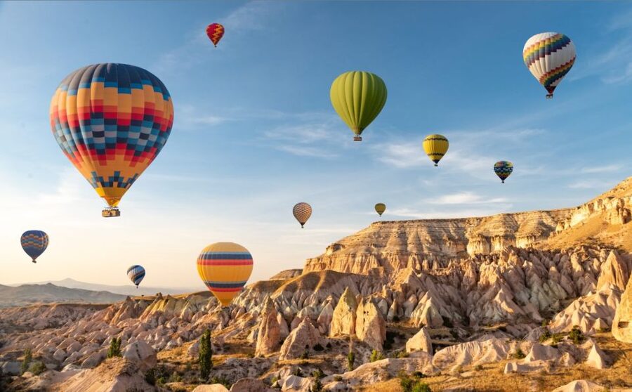 Cappadocia: Sunrise Balloon Watching Tour with Photographer - Why this ground-level balloon tour works