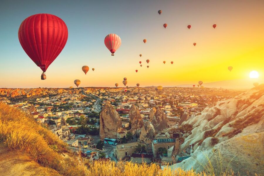 Cappadocia: Sunrise Hot Air Balloon Flight with Transfers - The 4 a.m. pickup and drive to Göreme