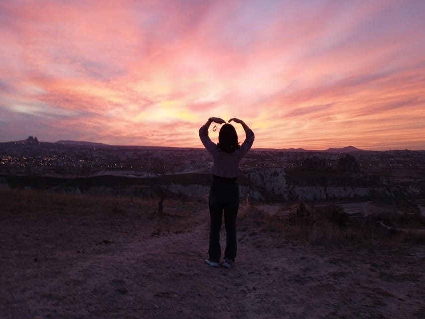 Cappadocia: Sunset Rose Valley Hiking Tour - The Sunset Viewpoint and the Final Hour