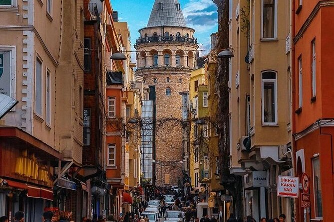 Circle Istanbul (Extraordinary Istanbul) - Balat’s layered streets and Fener’s churches