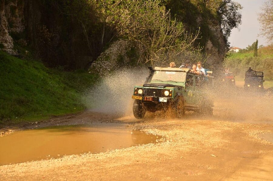 City of Side: Jeep Safari & Green Lake Boat Trip with Lunch - Who should book this tour?