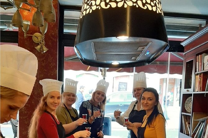 Cooking Class in Turkey From Istanbul - What the small group changes