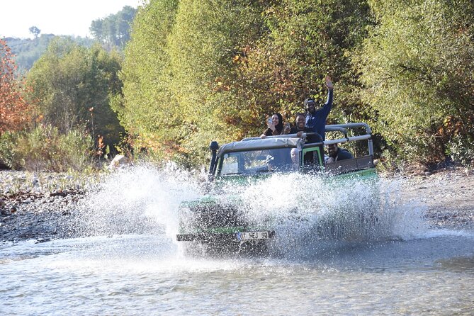 Discover the Taurus Mountains with Antalya Jeep Safari Tour - Guides, drivers, and the social side