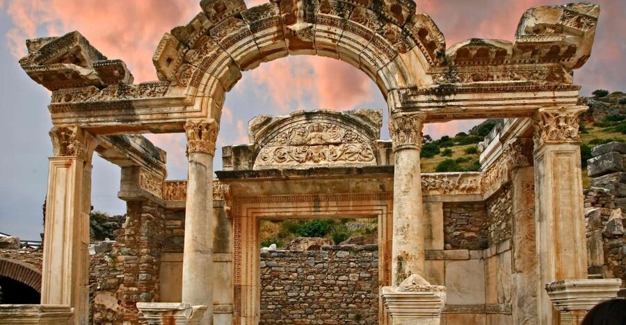 Ephesus Ancient City Highlight Tour For Cruisers - Walking through Ephesus in two hours