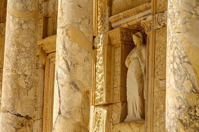 Ephesus and Virgin Mary House Private Tour with Lunch and Pickup - What the private format is worth