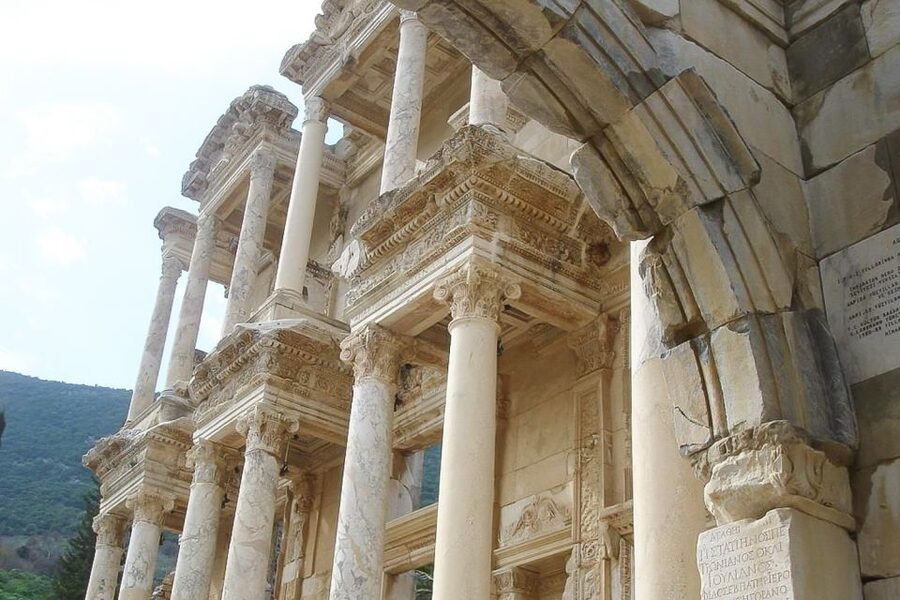 Ephesus: House of Virgin Marry & Artemis w Lunch & Ticket - Carpet, pottery, leather, and ceramics