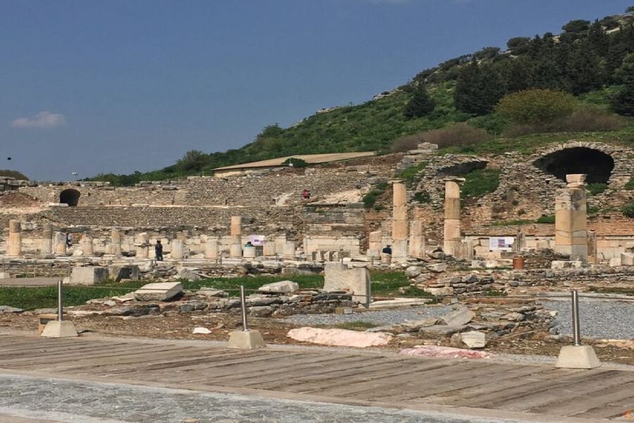 Ephesus: House of Virgin Marry & Artemis w Lunch & Ticket - The Temple of Artemis in 30 minutes