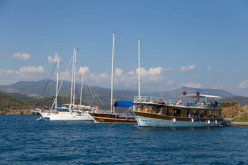 Fethiye: Island Sailing Trip with Lunch and Hotel Pickup - Göcek Island Lunch Stop