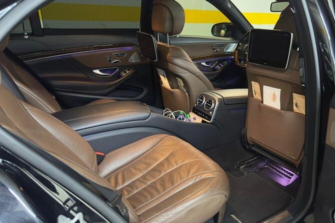 First Class Business Sedan Airport Transfer Services in Istanbul - Finding the driver at Istanbul Airport