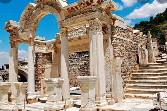 FOR CRUISERS: Skip The Lines PRIVATE EPHESUS TOUR &On Time Return - Shopping, lunch, and optional extras